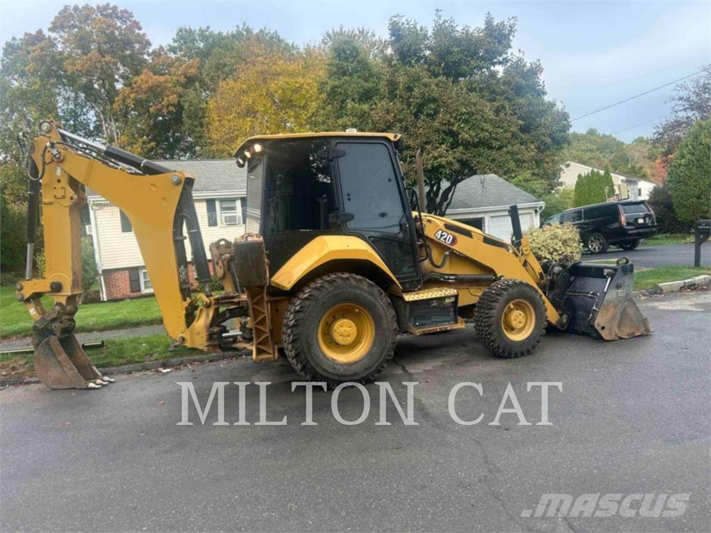 CAT 42007 Buldoexcavatoare