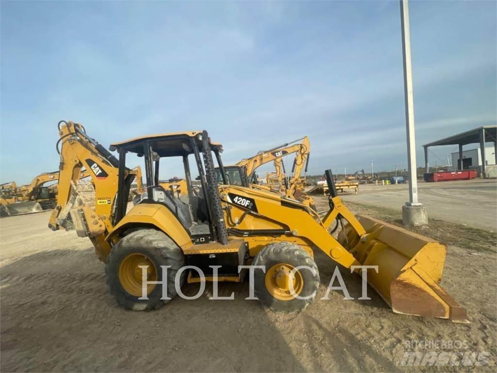 CAT 420F Buldoexcavatoare