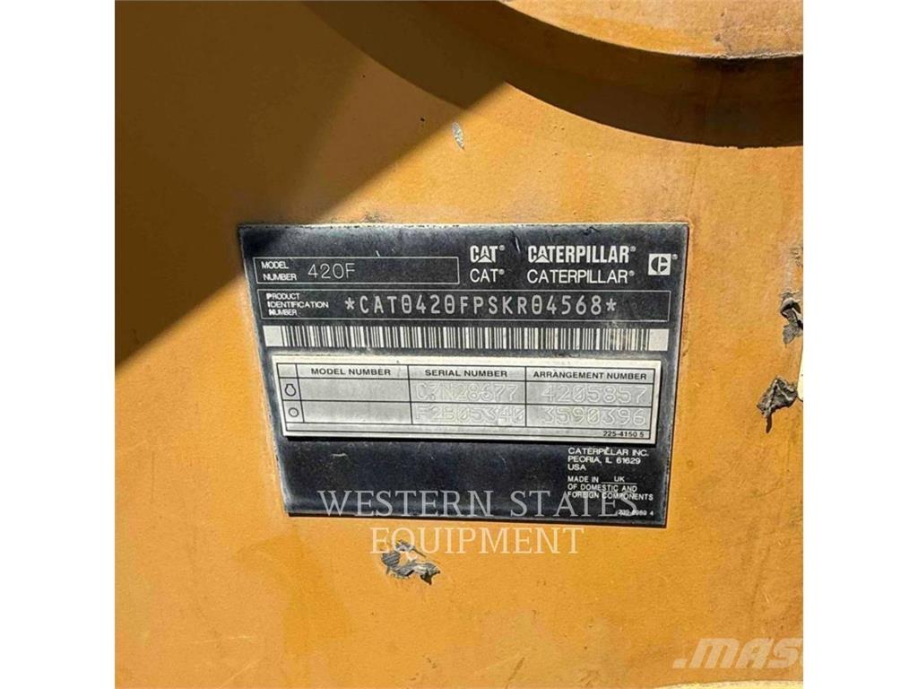 CAT 420F Buldoexcavatoare