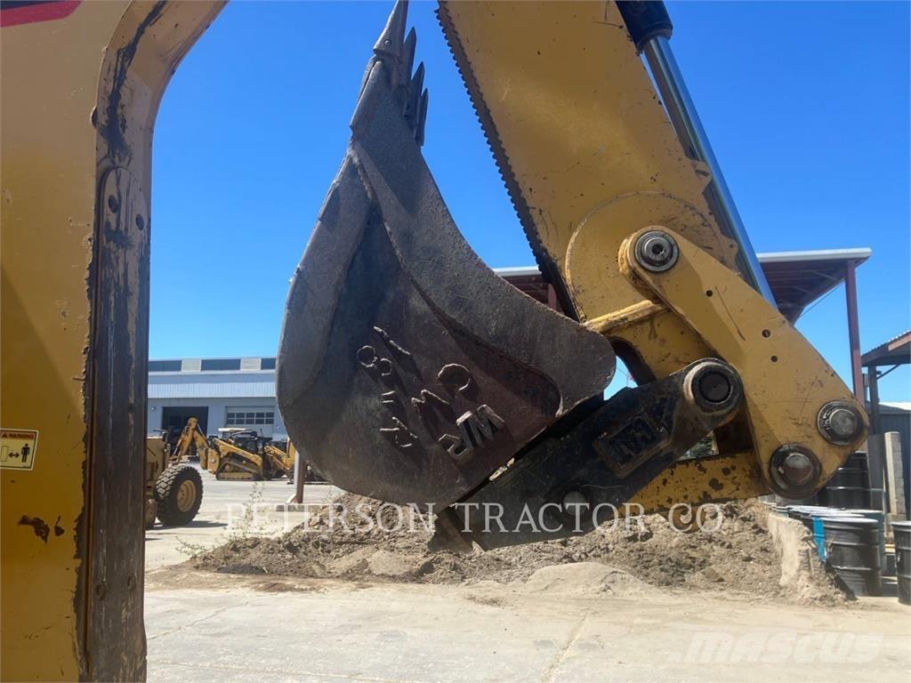 CAT 420F2 Buldoexcavatoare