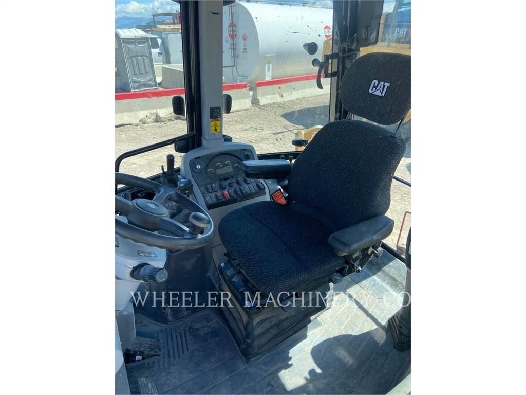 CAT 420F2 Buldoexcavatoare
