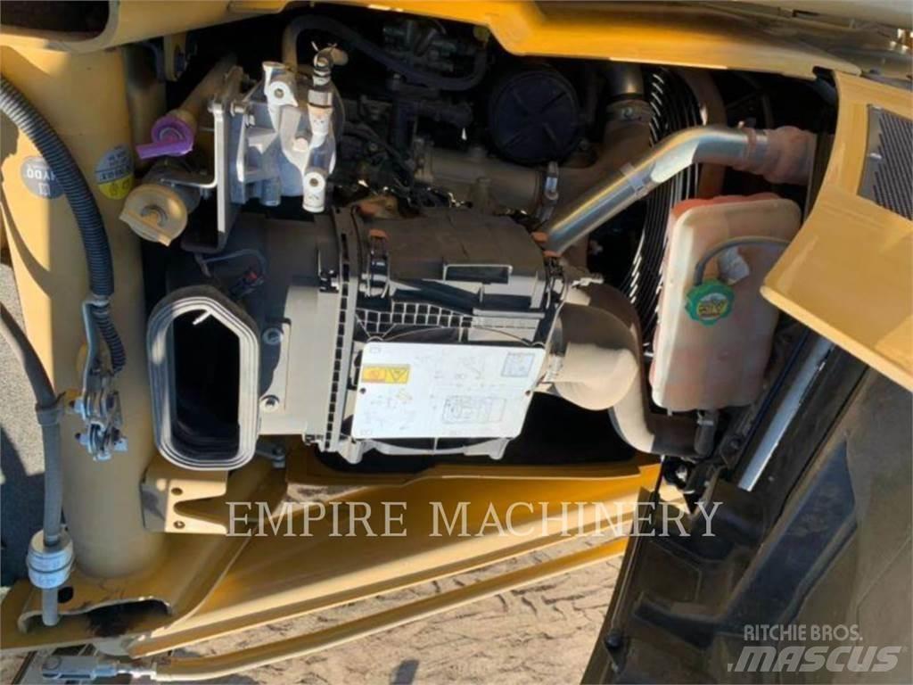 CAT 420F2 4EO Buldoexcavatoare