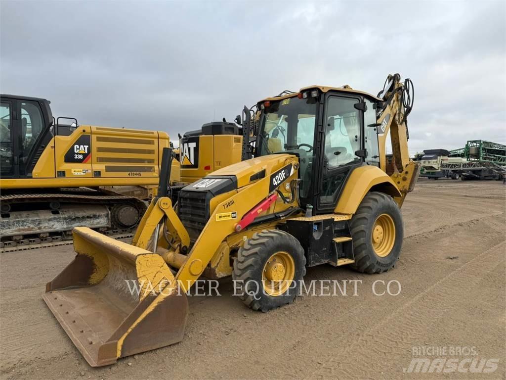 CAT 420F2 4WDE Buldoexcavatoare