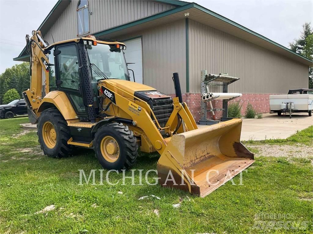 CAT 420F2 APR Buldoexcavatoare