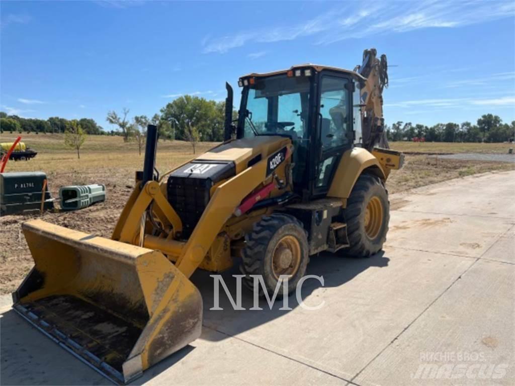 CAT 420F2 ST Buldoexcavatoare