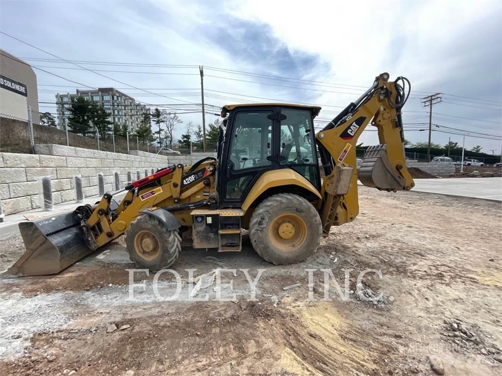 CAT 420F2IT Buldoexcavatoare