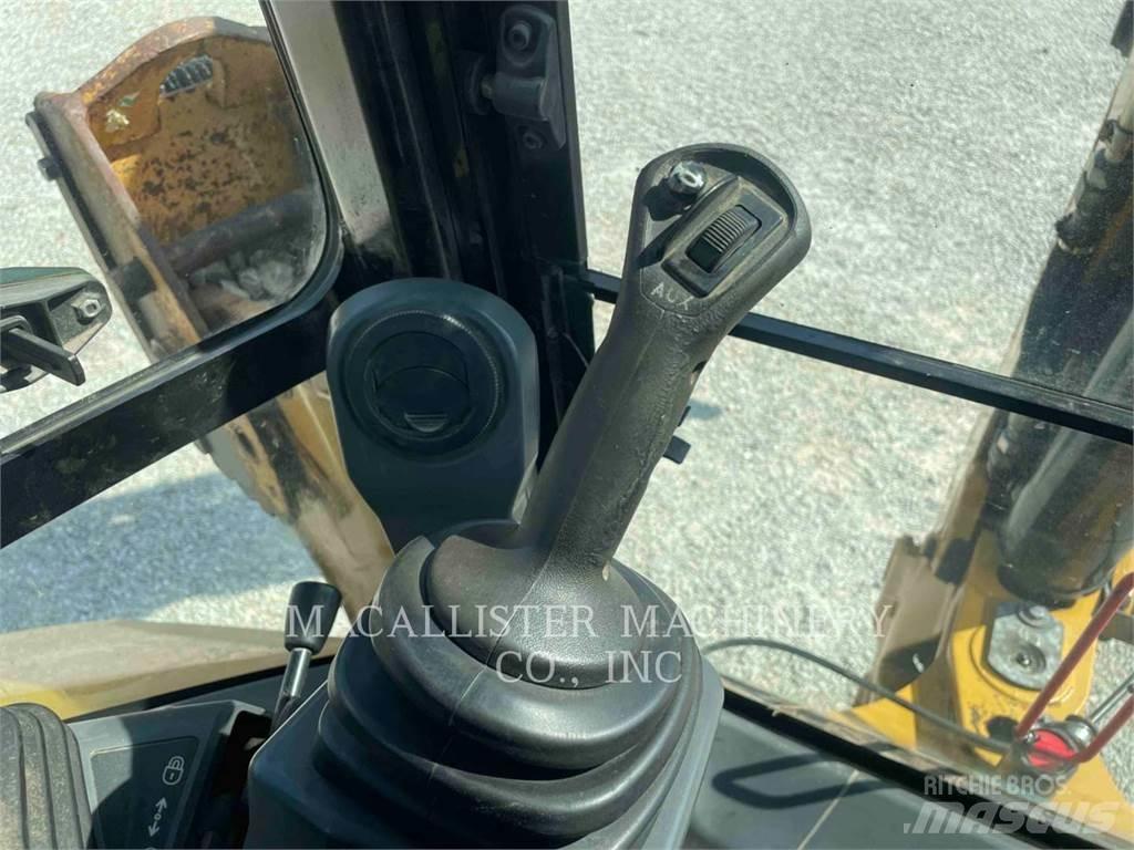CAT 420F2ST Buldoexcavatoare