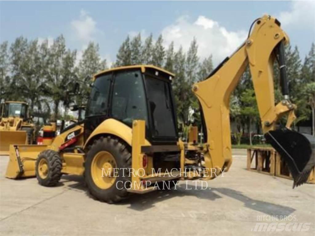 CAT 424D Buldoexcavatoare