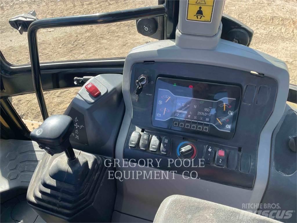 CAT 43007 Buldoexcavatoare