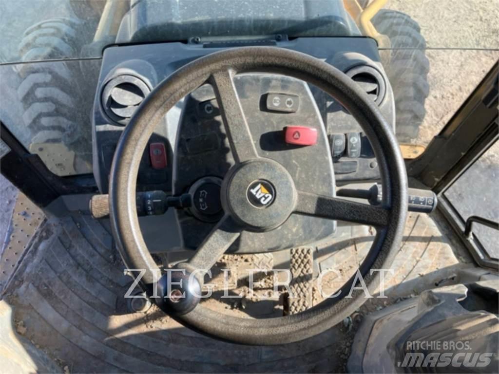 CAT 430E Buldoexcavatoare