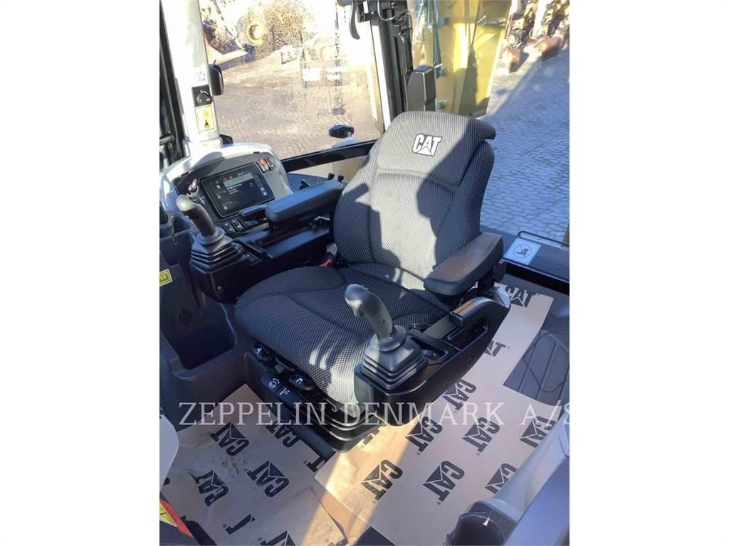 CAT 432 Buldoexcavatoare