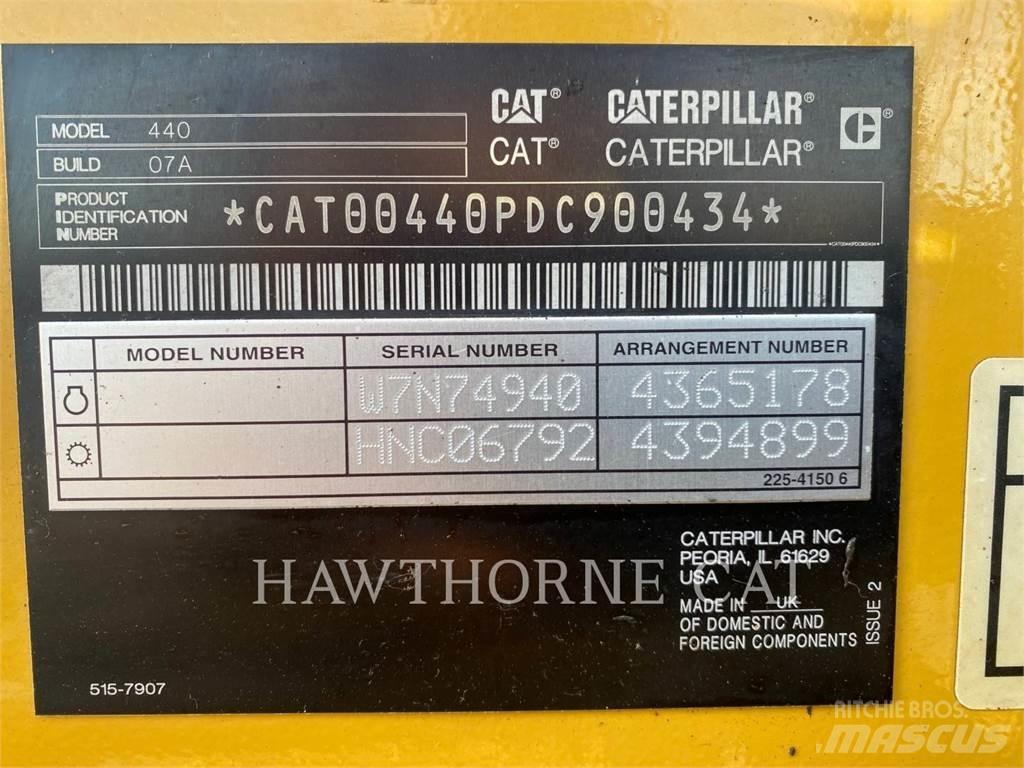 CAT 440 Buldoexcavatoare