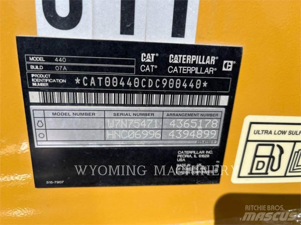 CAT 440 Buldoexcavatoare