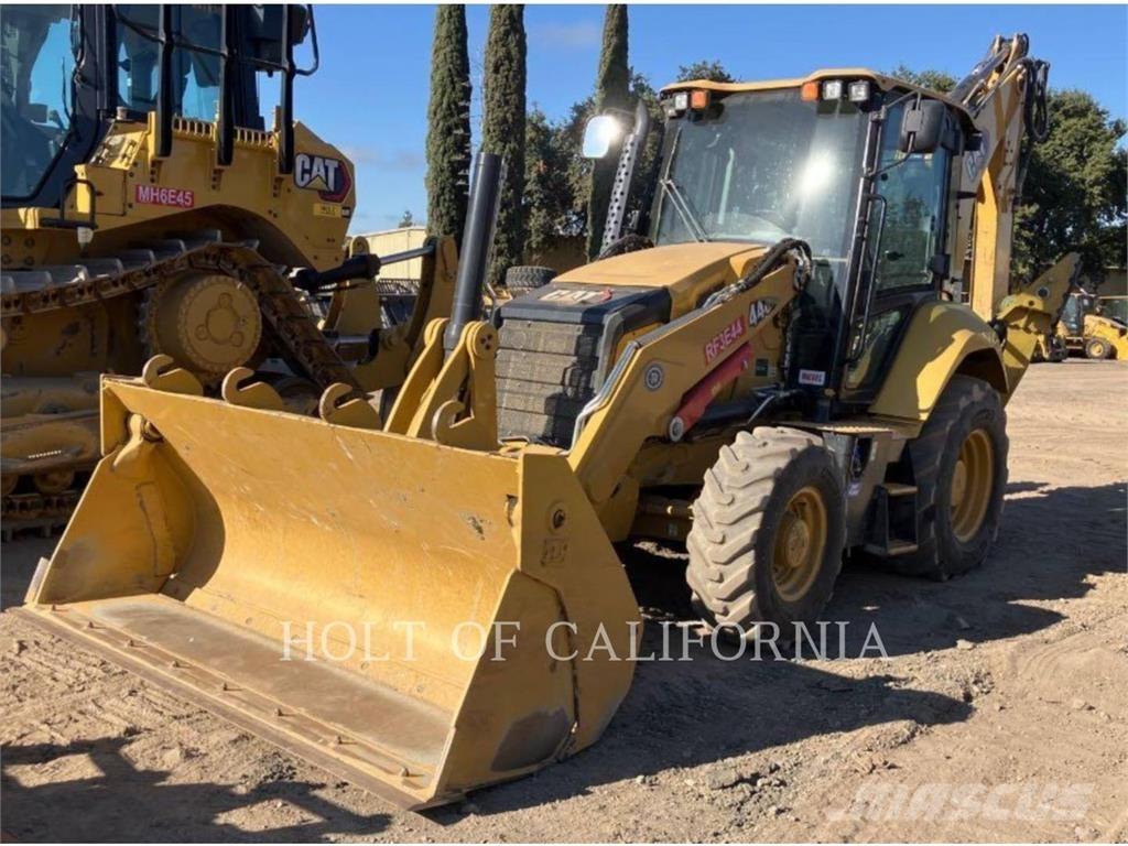 CAT 440 Buldoexcavatoare