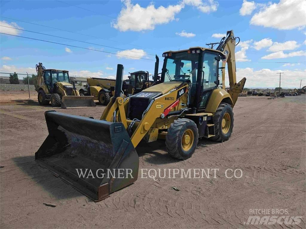 CAT 440 Buldoexcavatoare