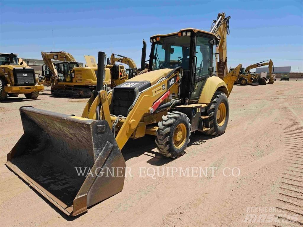CAT 44007 Buldoexcavatoare