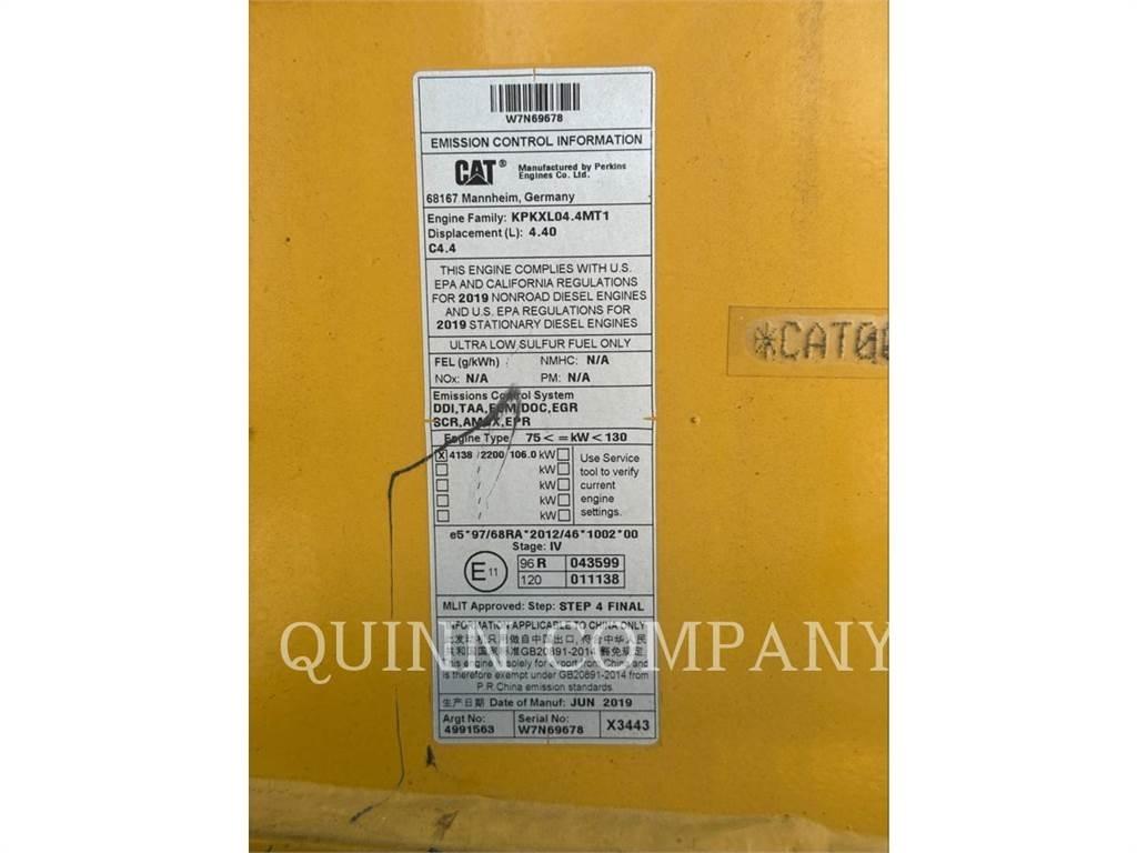 CAT 450 Buldoexcavatoare