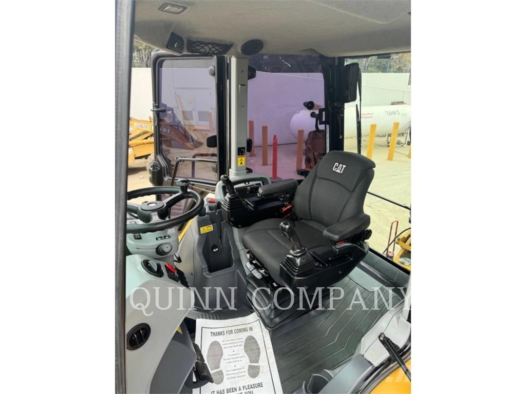 CAT 450 Buldoexcavatoare