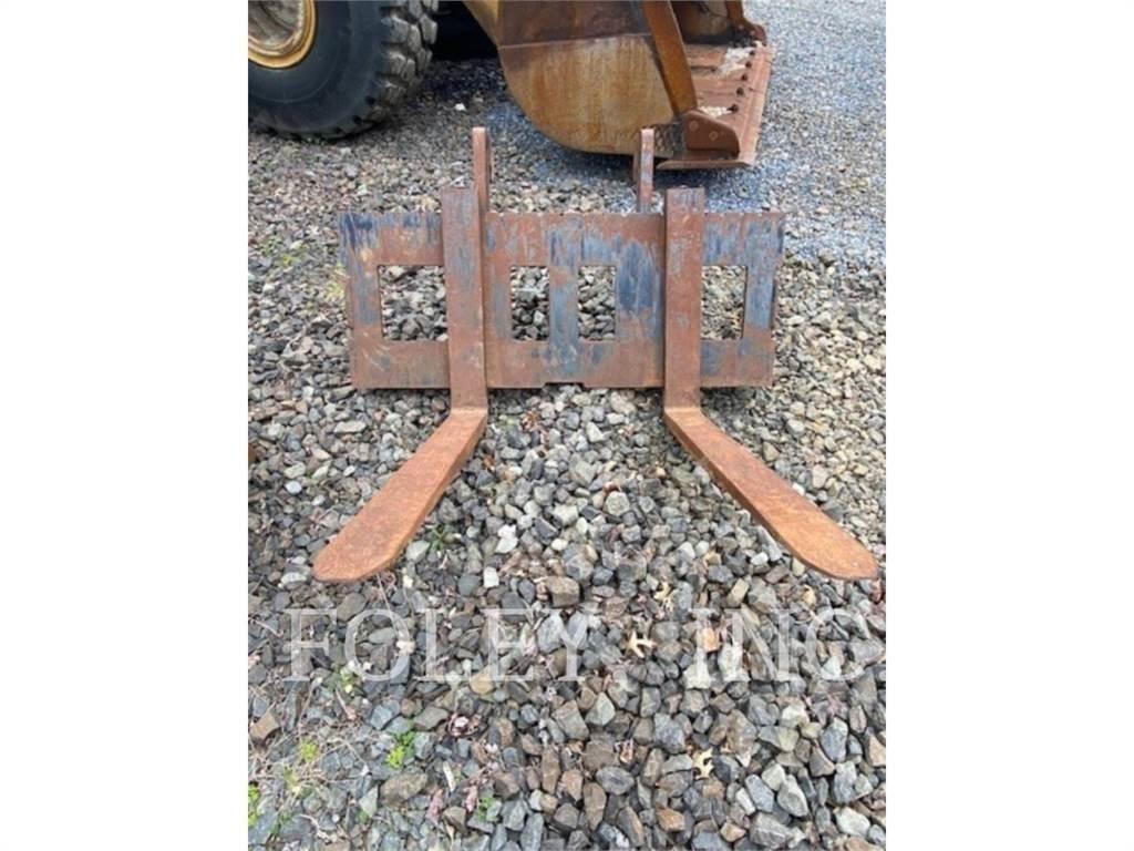 CAT 48 PALLET FORKS Furci