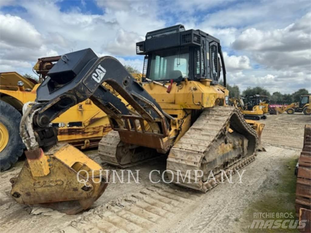 CAT 517 GR Utilaje de manevrarea a bustenilor