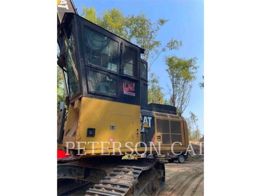 CAT 568 Tractoare forestiere
