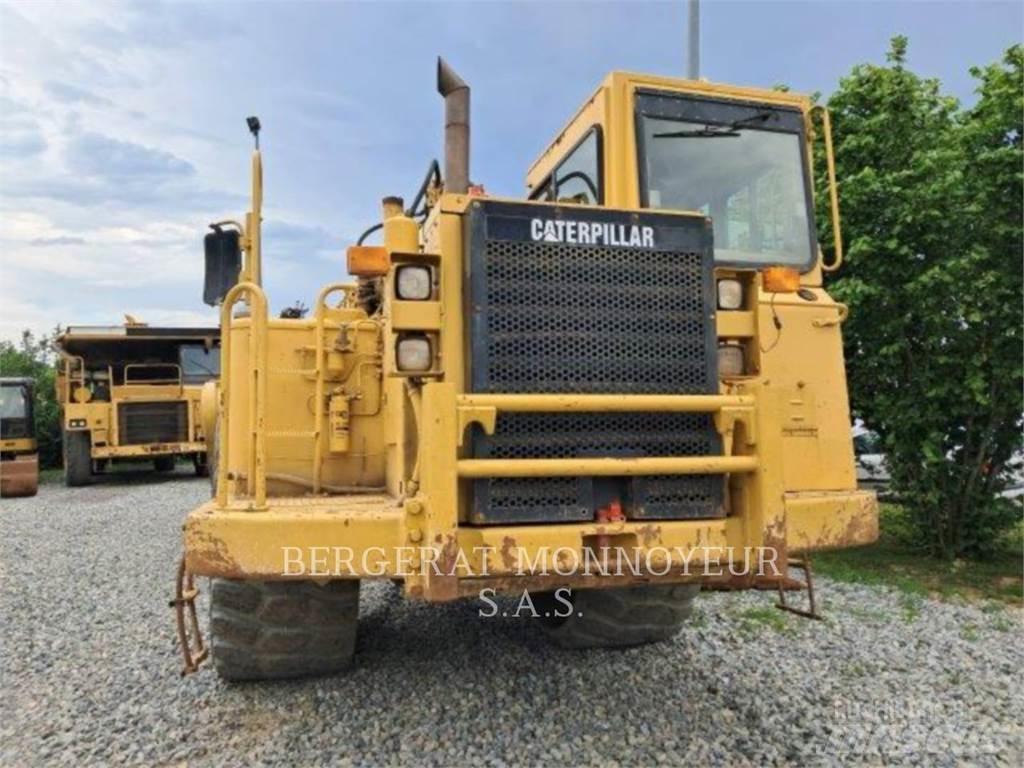 CAT 621F Elevatoare