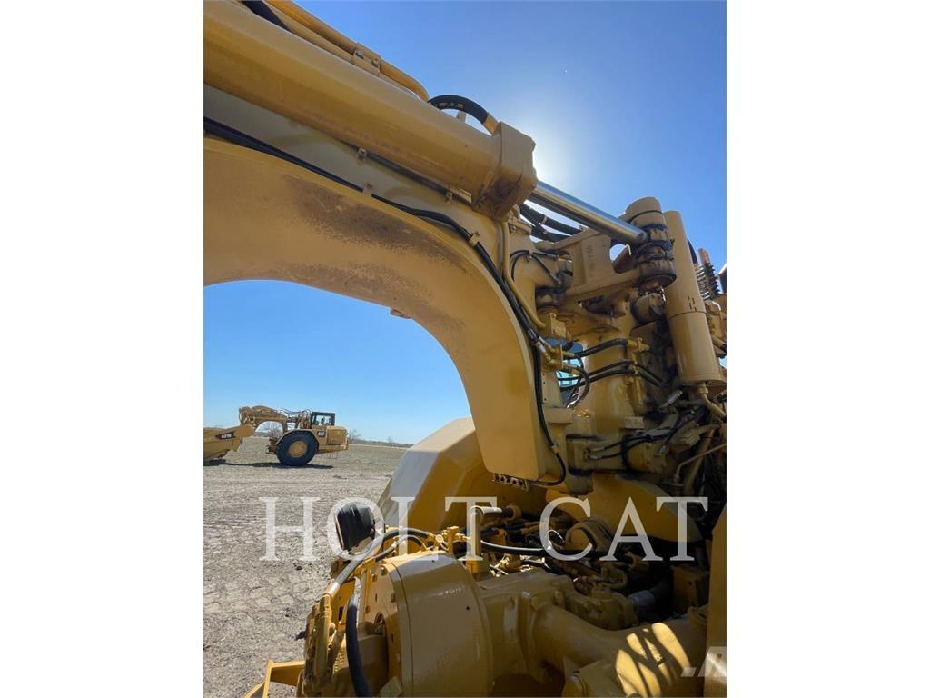 CAT 621G Elevatoare