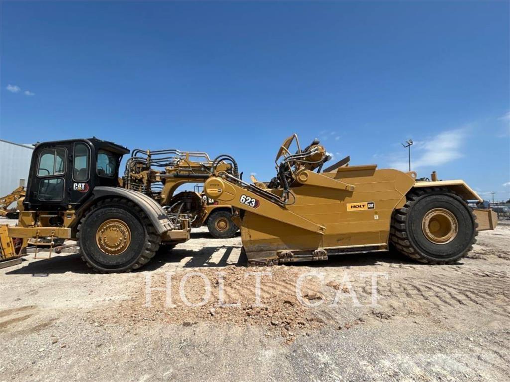 CAT 623K Elevatoare