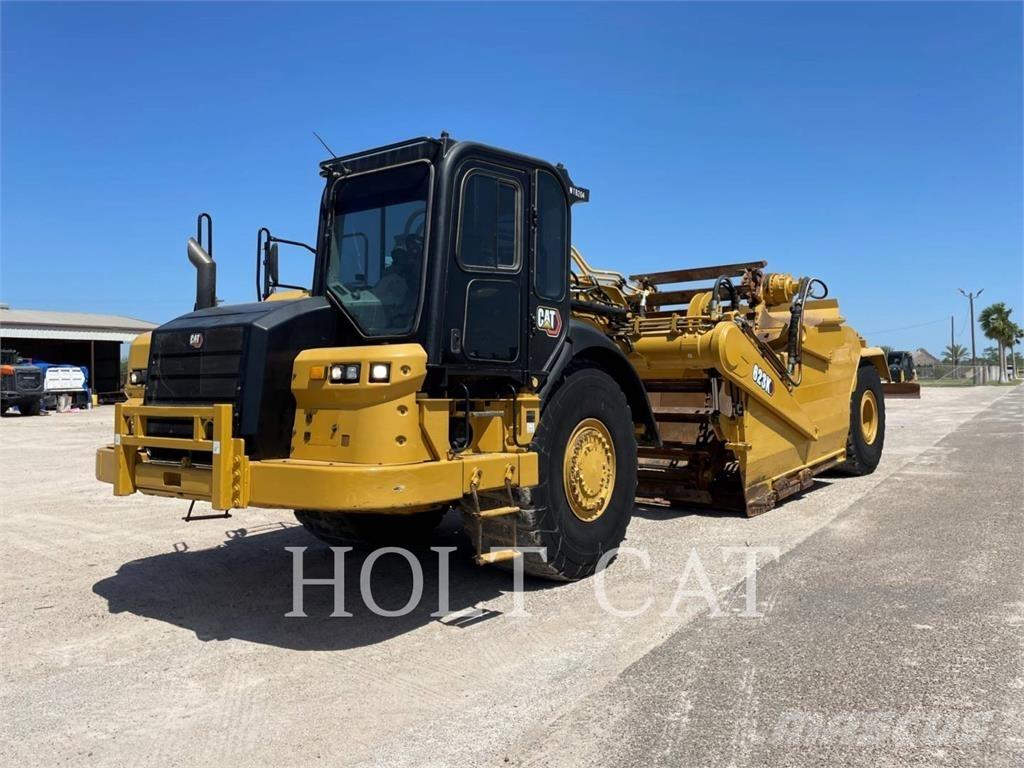 CAT 623K Elevatoare