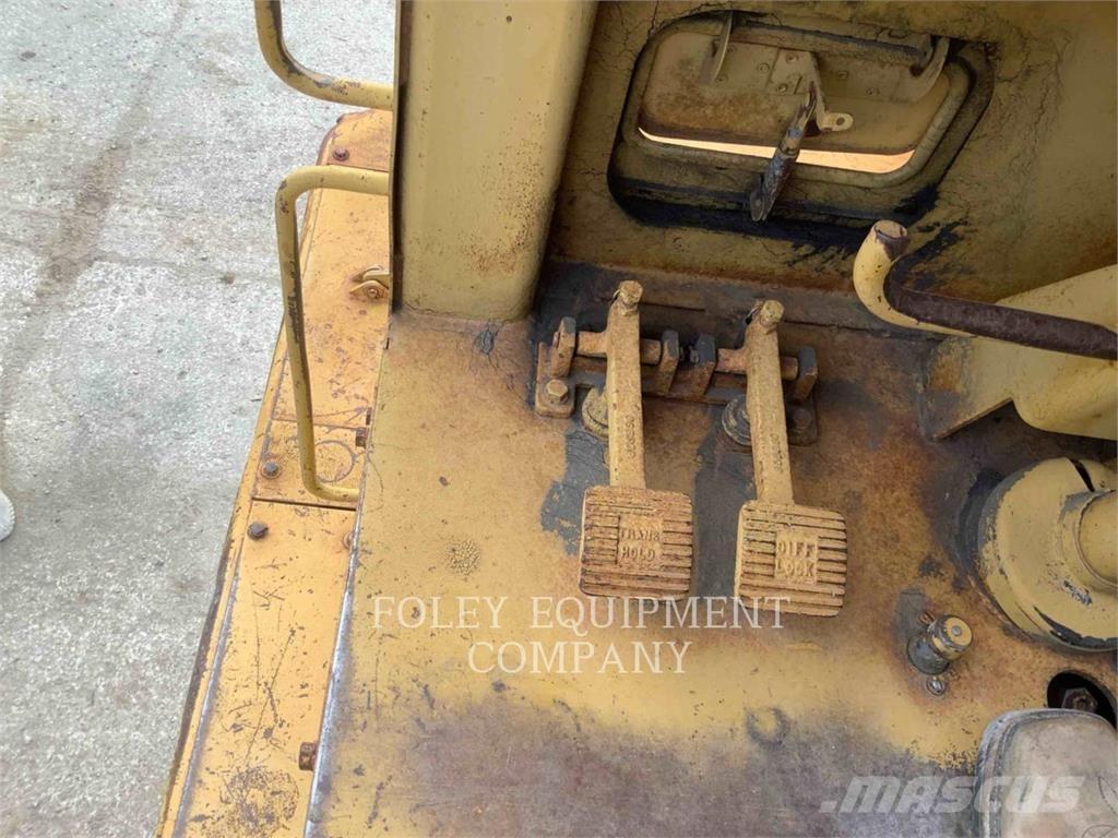 CAT 631D Elevatoare
