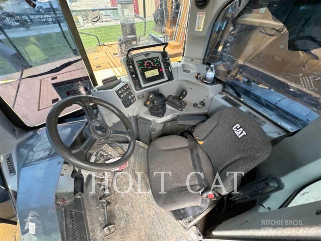 CAT 631K Elevatoare