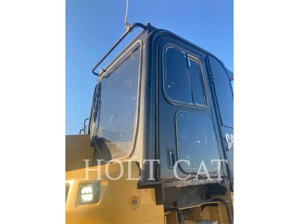 CAT 631K Elevatoare