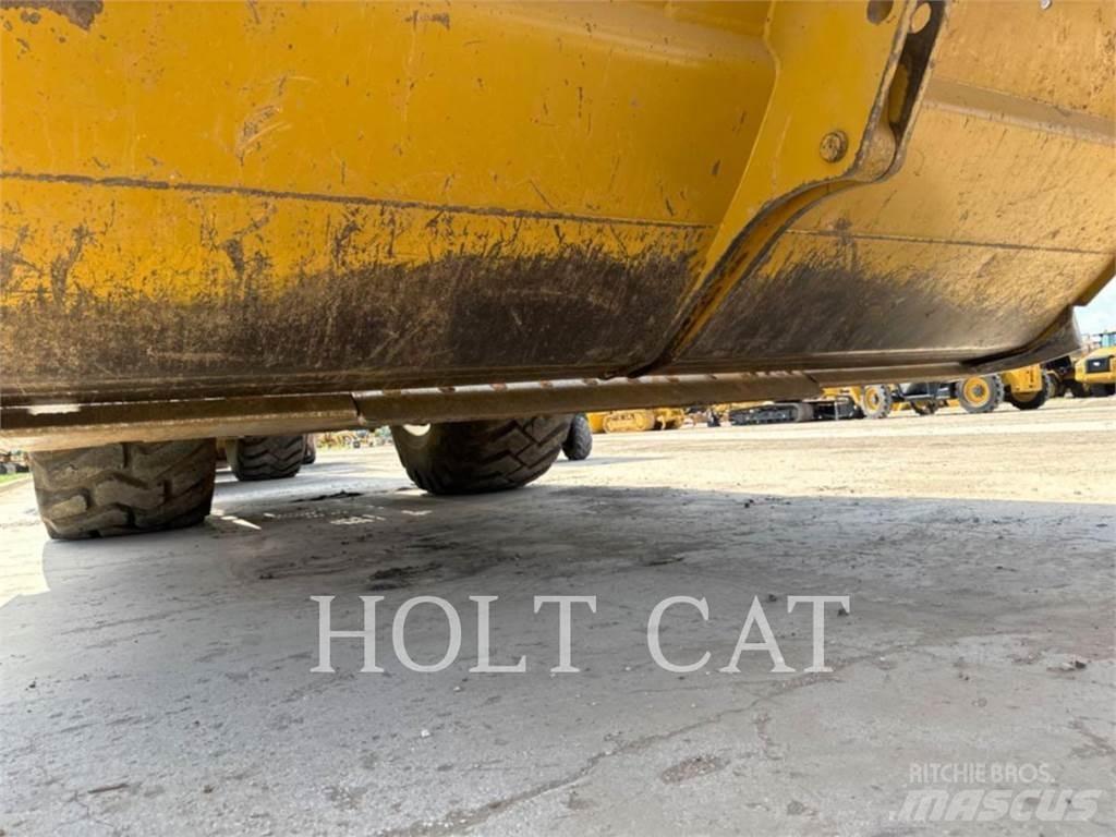 CAT 631K Elevatoare