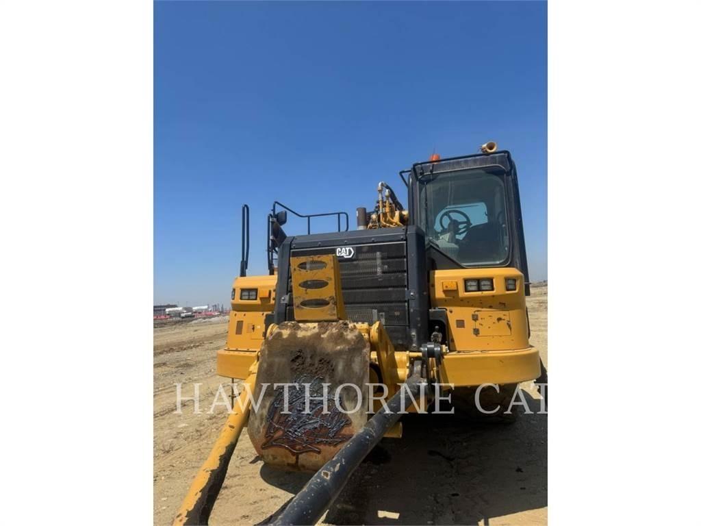 CAT 657 Elevatoare