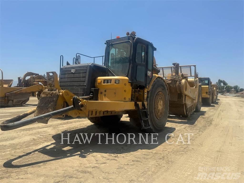 CAT 657 Elevatoare