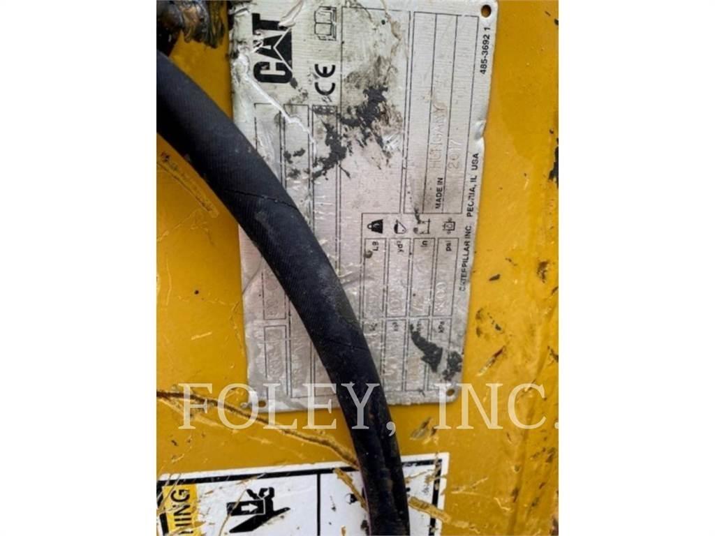 CAT 72 TILT BUCKET Pistoane
