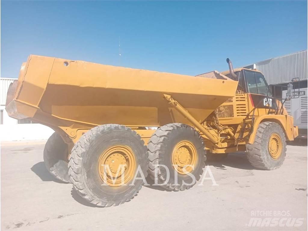 CAT 725 Transportoare articulate