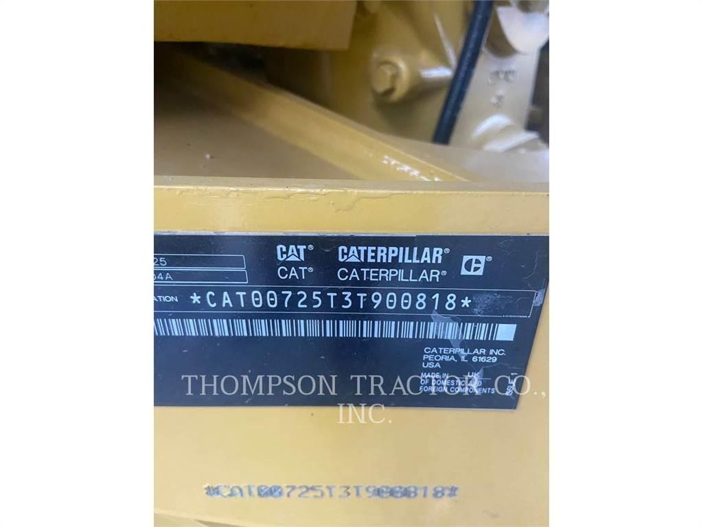 CAT 725 Transportoare articulate