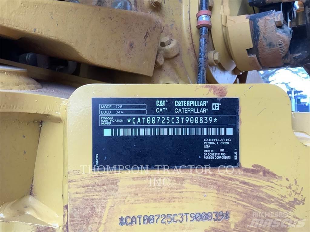 CAT 725 Transportoare articulate