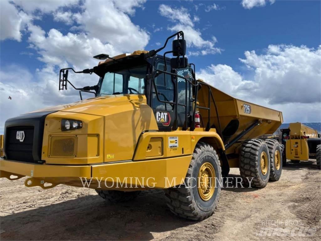 CAT 725 Transportoare articulate