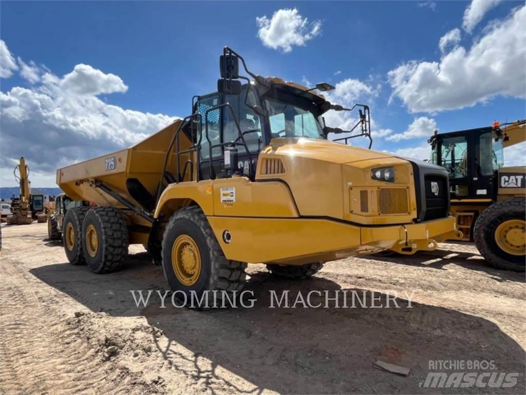 CAT 725 Transportoare articulate