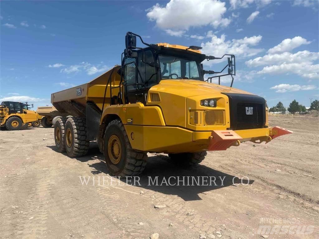 CAT 725 Transportoare articulate