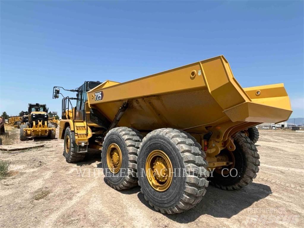 CAT 725 Transportoare articulate