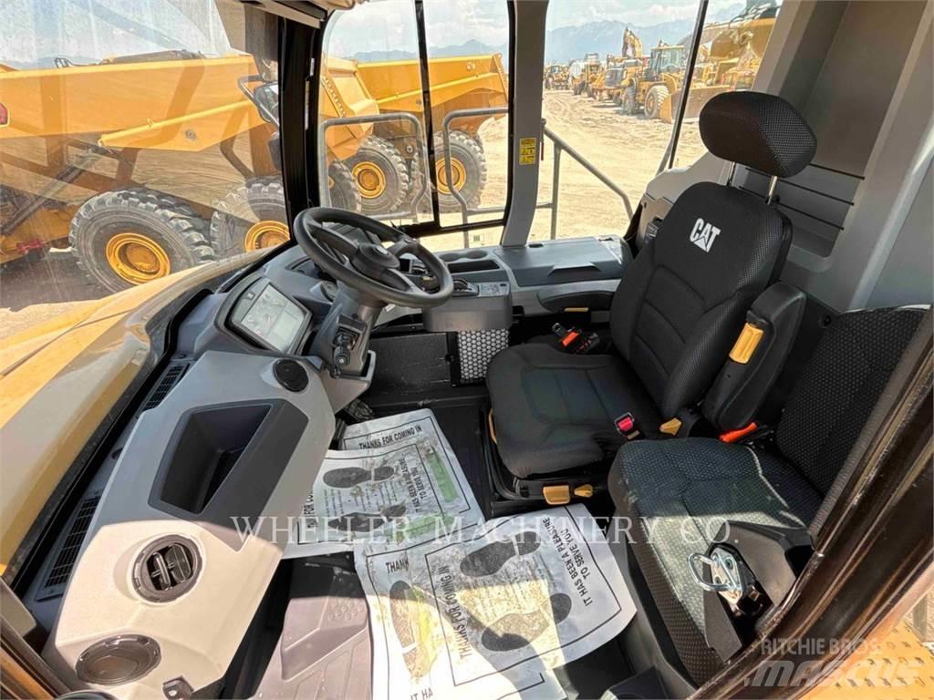 CAT 725 Transportoare articulate