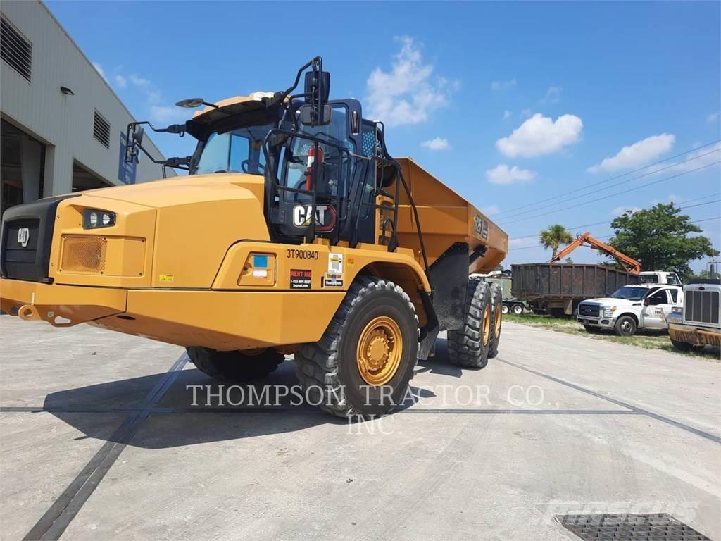 CAT 725 Transportoare articulate