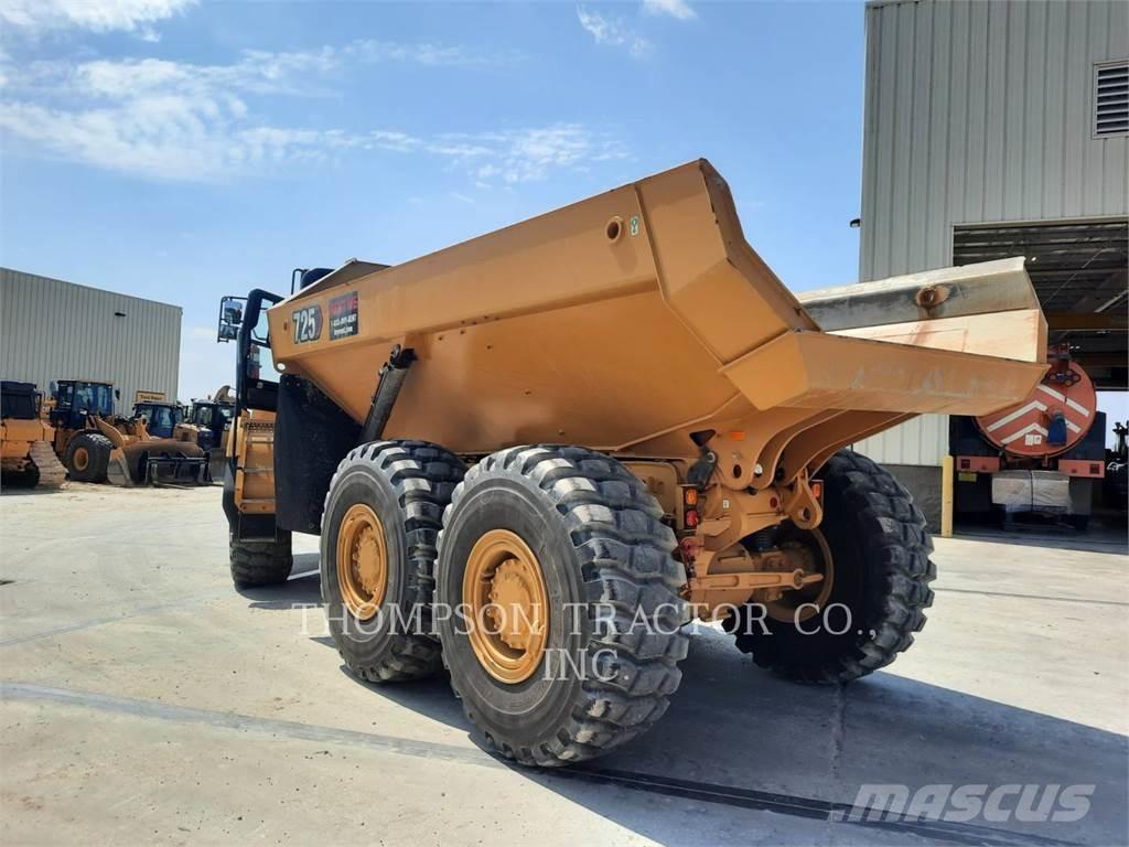 CAT 725 Transportoare articulate