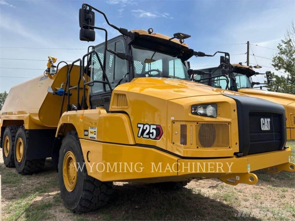 CAT 725 Transportoare articulate