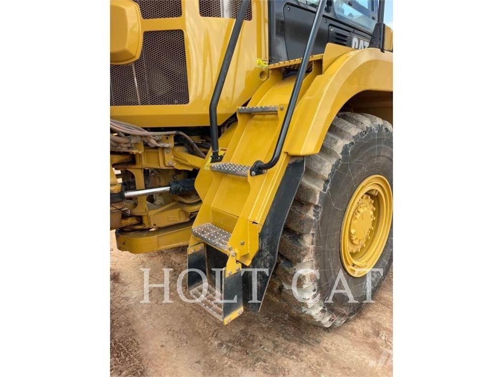 CAT 725 Transportoare articulate