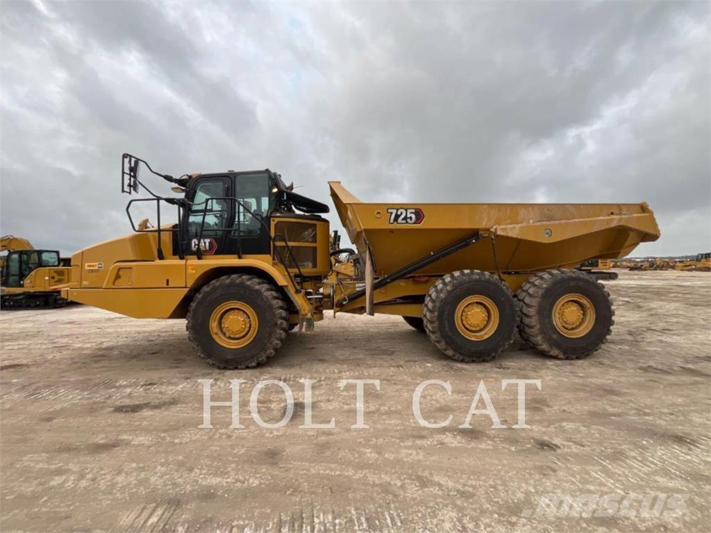 CAT 725 Transportoare articulate