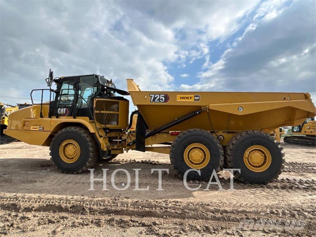 CAT 725 Transportoare articulate